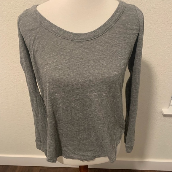 Chaser top size Small - Picture 1 of 3